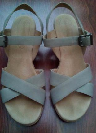 Оригинальные босоножки  timberland р. 41