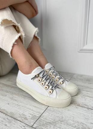 Прекрасные женские кеды converse x christian dior белые