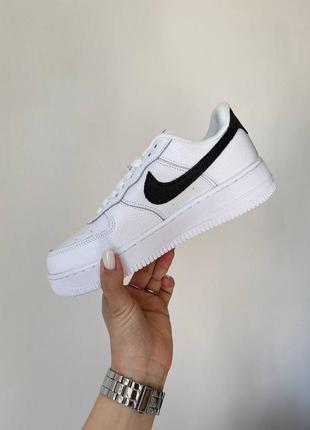 Nike airforce af1 lx chrome swooshees white black новинка трендові білі кросівки найк форс весна літо осінь белые трендовые кроссовки3 фото