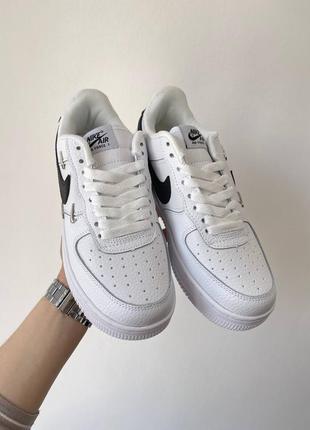 Nike airforce af1 lx chrome swooshees white black новинка трендові білі кросівки найк форс весна літо осінь белые трендовые кроссовки7 фото