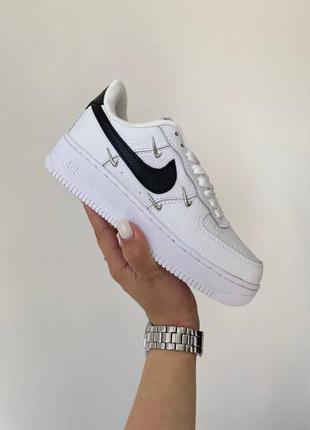 Nike airforce af1 lx chrome swooshees white black новинка трендові білі кросівки найк форс весна літо осінь белые трендовые кроссовки3 фото