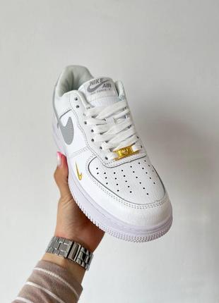 Nike air force 1 low white grey трендові жіночі білі кросівки найк форс весна літо осінь женские крутые тренд кроссовки3 фото