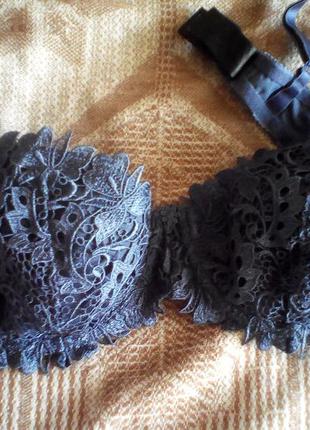 Бюстгальтер