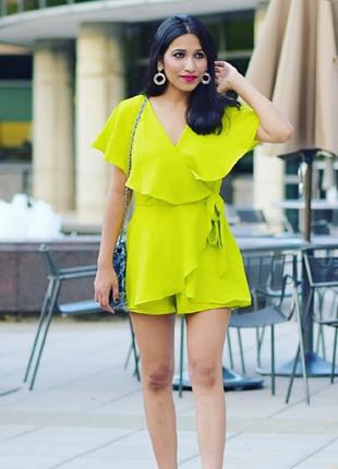 Яскравий комбінезон shein на запах