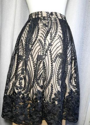 Брендовая женская нарядная кружевная юбка, ажурная с кружевом, с вышивкой, вышиванка.3 фото
