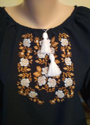 Вышиванка женская машинная вьішивка короткий рукав (материал шифон)3 фото
