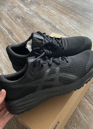 Кросівки asics