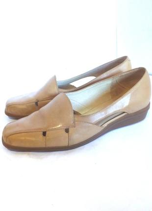 Открытые кожаные туфли на низком ходу от бренда clarks ( k ), р.38 код t38211 фото