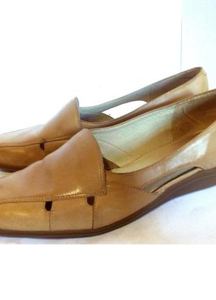 Открытые кожаные туфли на низком ходу от бренда clarks ( k ), р.38 код t38214 фото