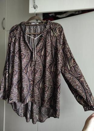 Розкішна блуза з східними візерунками
