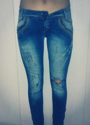 Необычные джинсы,джинсы рванки,джинсы с замками внизу ,limited edition,зауженные джинсы3 фото