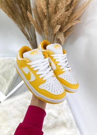 Кросівки nike dunk low yellow1 фото