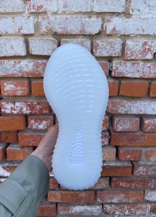 Женские кроссовки adidas yeezy boost 350 v2 white#адидас5 фото