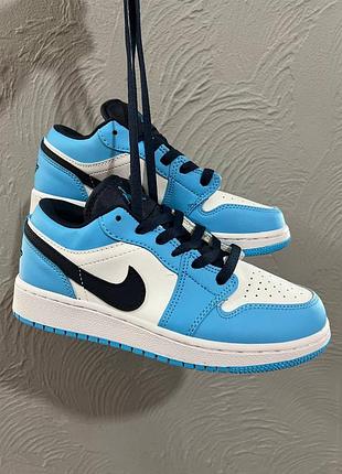 Жіночі кросівки nike