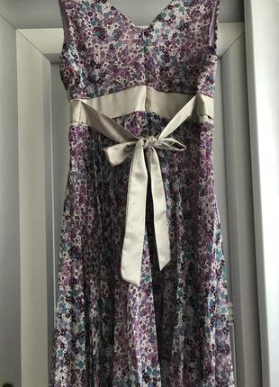 Шифоновое платье миди от rinascimento, юбка плиссе3 фото