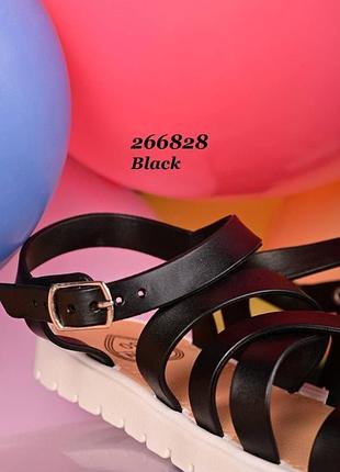 Босоніжки для дівчинки 2