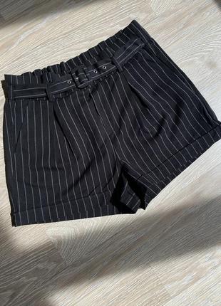 Жіночі чорні шорти в білу стрічку з поясом tally weijl