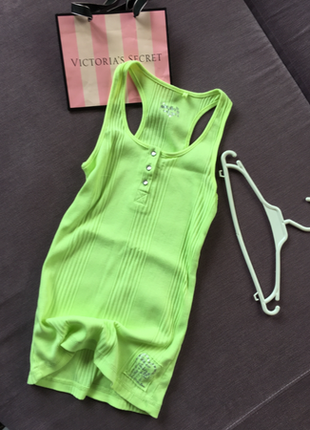 Клевая яркая маечка в идеале m&co