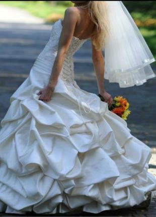 Весільна сукня бісер королівський атлас