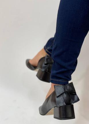 Туфлі з натуральної шкіри бант квадратний носик каблук 4 см4 фото