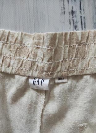 Бежевые льняные шорты на резинке от gap в цветочный принт4 фото