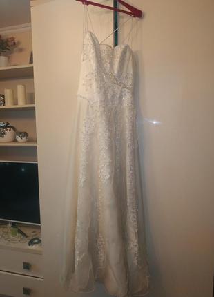 Свадебное платье , 40р (регулируется шнуровкой)