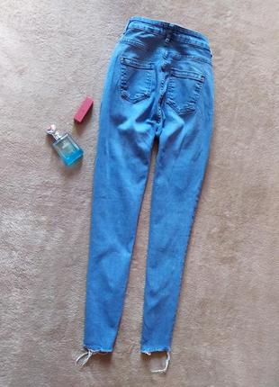 Стильные качественные стрейчевые джинсы с потёртостями необработанный край высокая талия2 фото