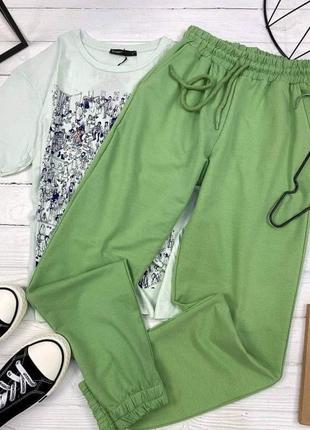 Спортивні штани жіночі