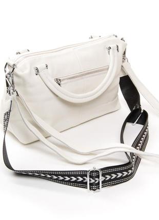 Женская белая кожаная классическая сумка с ручками и плечевым ремнем2 фото