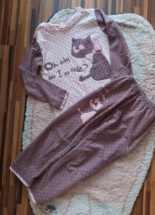 Пижама / костюм для сна