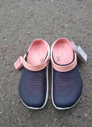 Сабо crocs literide clog темно синие персиковые 204592-4jg navy/melon