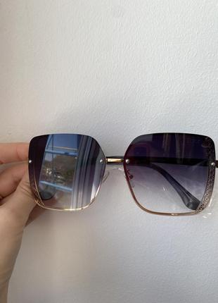 Крупные квадратные солнцезащитные очки2 фото