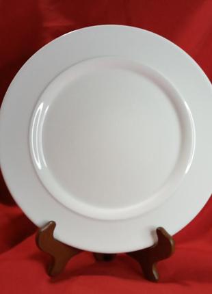 Фарфоровая тарелка. ресторанная. большая мелкая. д-25,7см. tafelstern германия н690,1