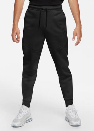 Спортивные штаны nike sportswear tech joggers (s-m-l) оригинал!!1 фото