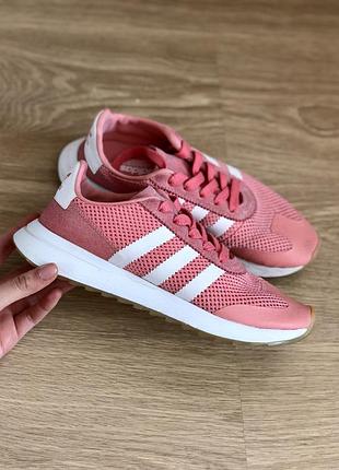 Кросівки кросівки