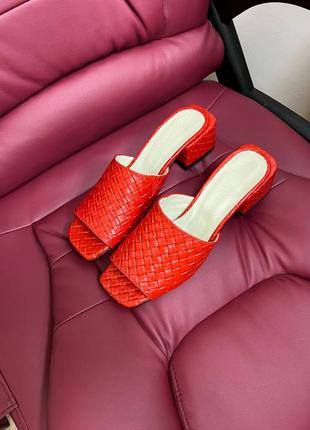 Шкіряні сабо шльопанці