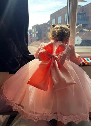 Сукня ошатна з бантом фатин з мереживом пишне