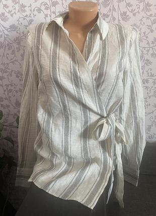 Стильная рубашка в полоску назапах