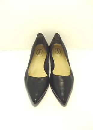 Жіночі шкіряні туфлі човники graceland р. 383 фото