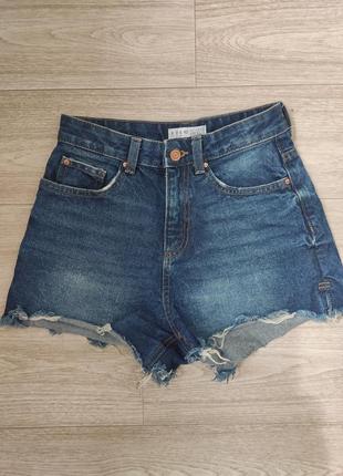 Джинсовые шорты
