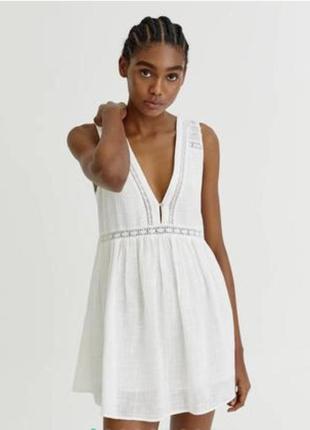 Нова біла сукня pull&bear