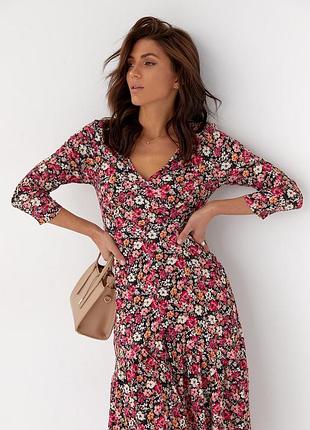 Сукня з квітковим принтом з жатки