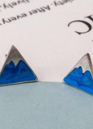Сережки-гвоздики еверест, сережки трикутники синього кольору, срібне покриття 925 проби, 10*10мм2 фото