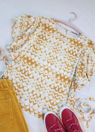 Дуже цікава блуза преміум бренду costes rebel розмір xs (большемерит s-m) оригінал