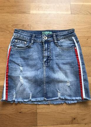 Жіноча спідниця