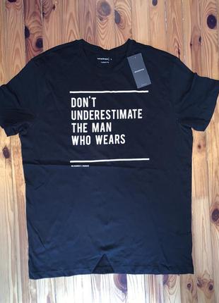 Футболка reserverd