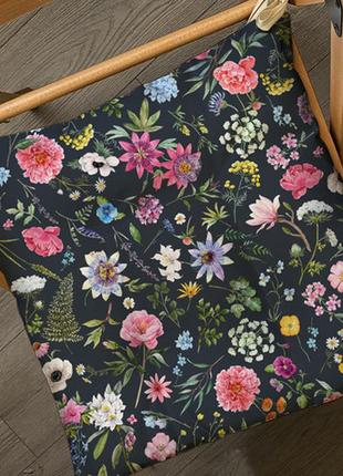 Подушка на стілець із зав'язками квіткове розмаїття 40x40x4 см (pz_22u014)1 фото