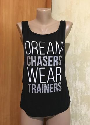 Трикотажная майка с надписью,открытая спинка!