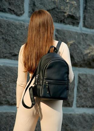 Стильний чорний універчальний вмісткий жіночий рюкзак7 фото