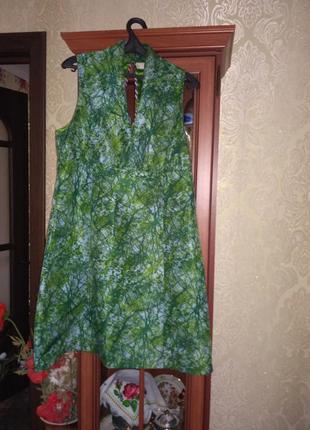 Платье фирменное зеленое2 фото